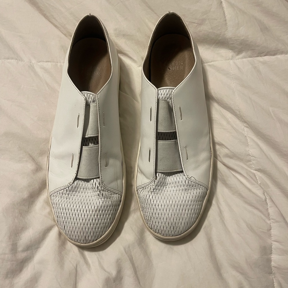 Women’s white leather everyday casual shoes